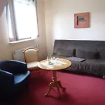 Landhotel Отель 3*