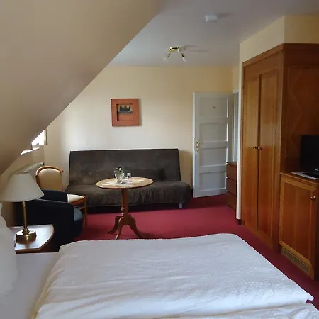 Hotel Landhotel 3*